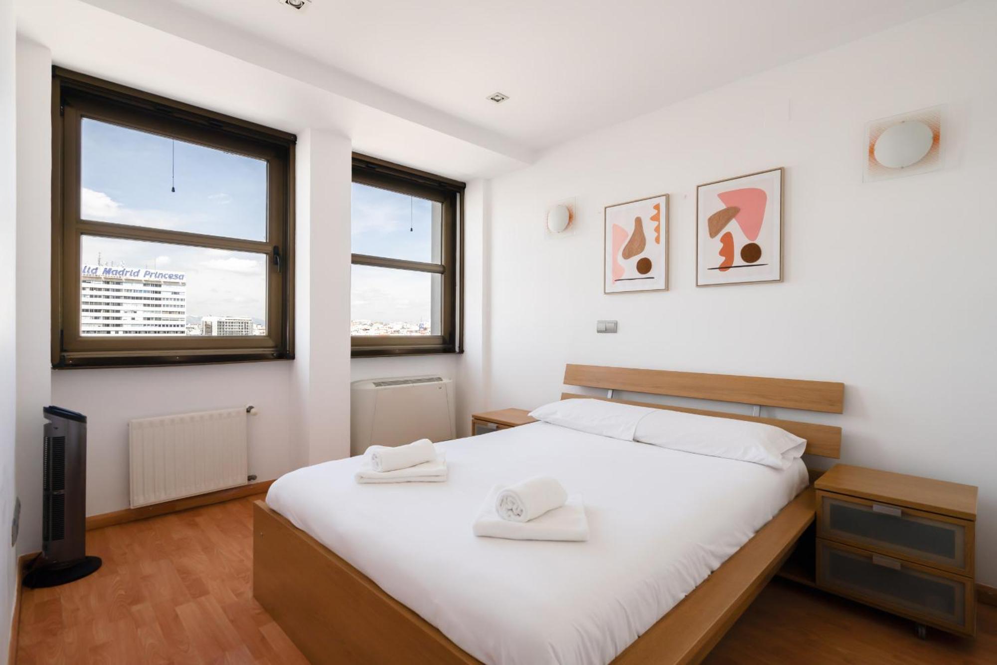 Apartamento En Plaza De Espana Alquiler Temporal مدريد المظهر الخارجي الصورة